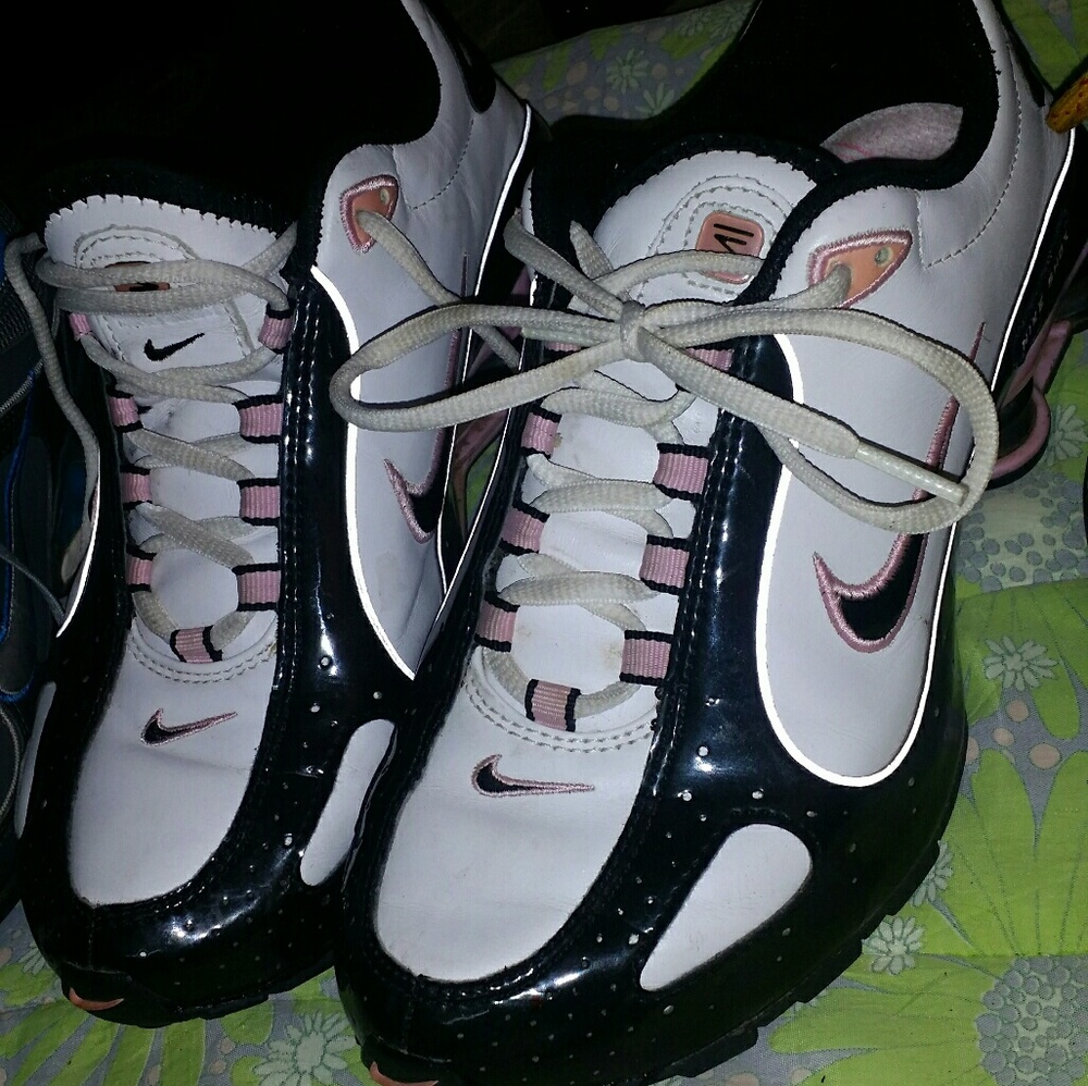 Nike shox